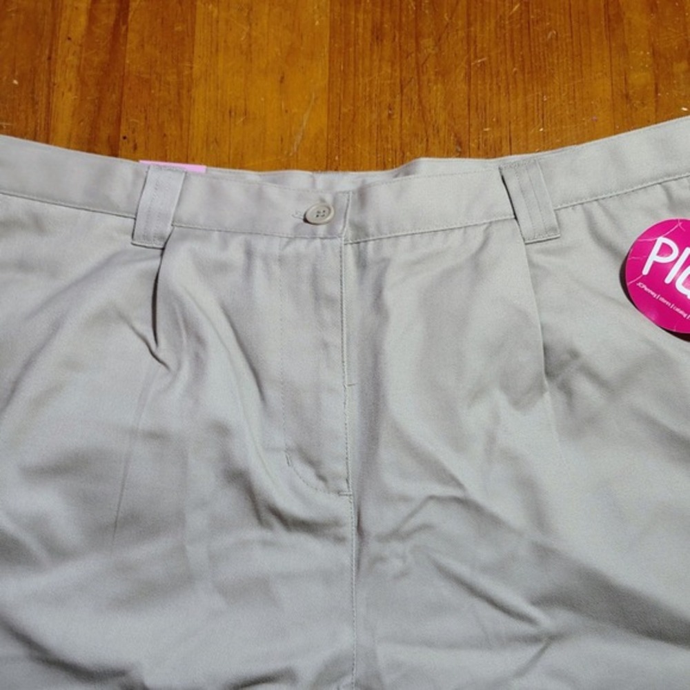 IZOD Girls Plus Schoolwear Pants Stain Repellent Adjustable Khaki Size 18 1/2 - Picture 3 of 10